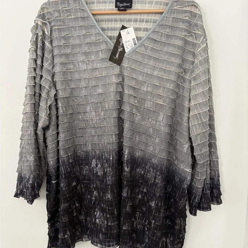 MAGGIE BARNES 3X NWT Silver Metallic Black V Neck Top 3/4 Sleeve Pleated Ruffle - Picture 4 of 15